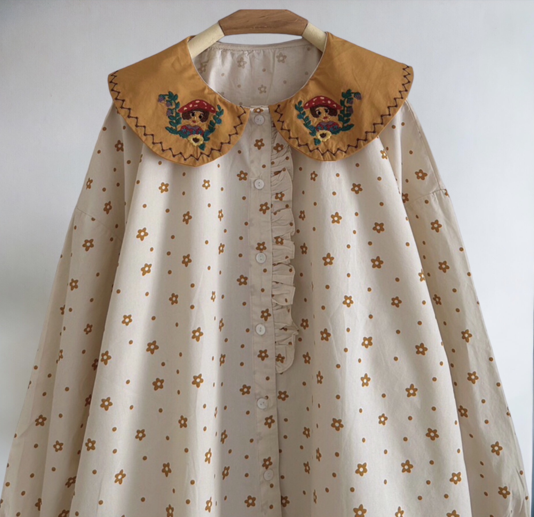 เสื้อคอบัวผ้าฝ้ายลายจุด~ดอกไม้