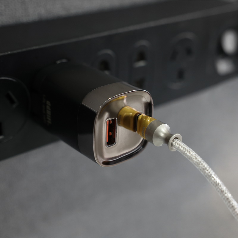 DD JT-P18 หัวชาร์จไว รองรับ PSS 33W, PD 30W จอแสดงกำลังไฟแบบ Realtime ขาพับเก็บได้