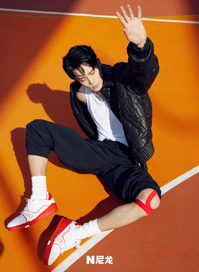 นิตยสาร NYLON ปก หวังเห้อตี้ ฉบับเดือน 5/21