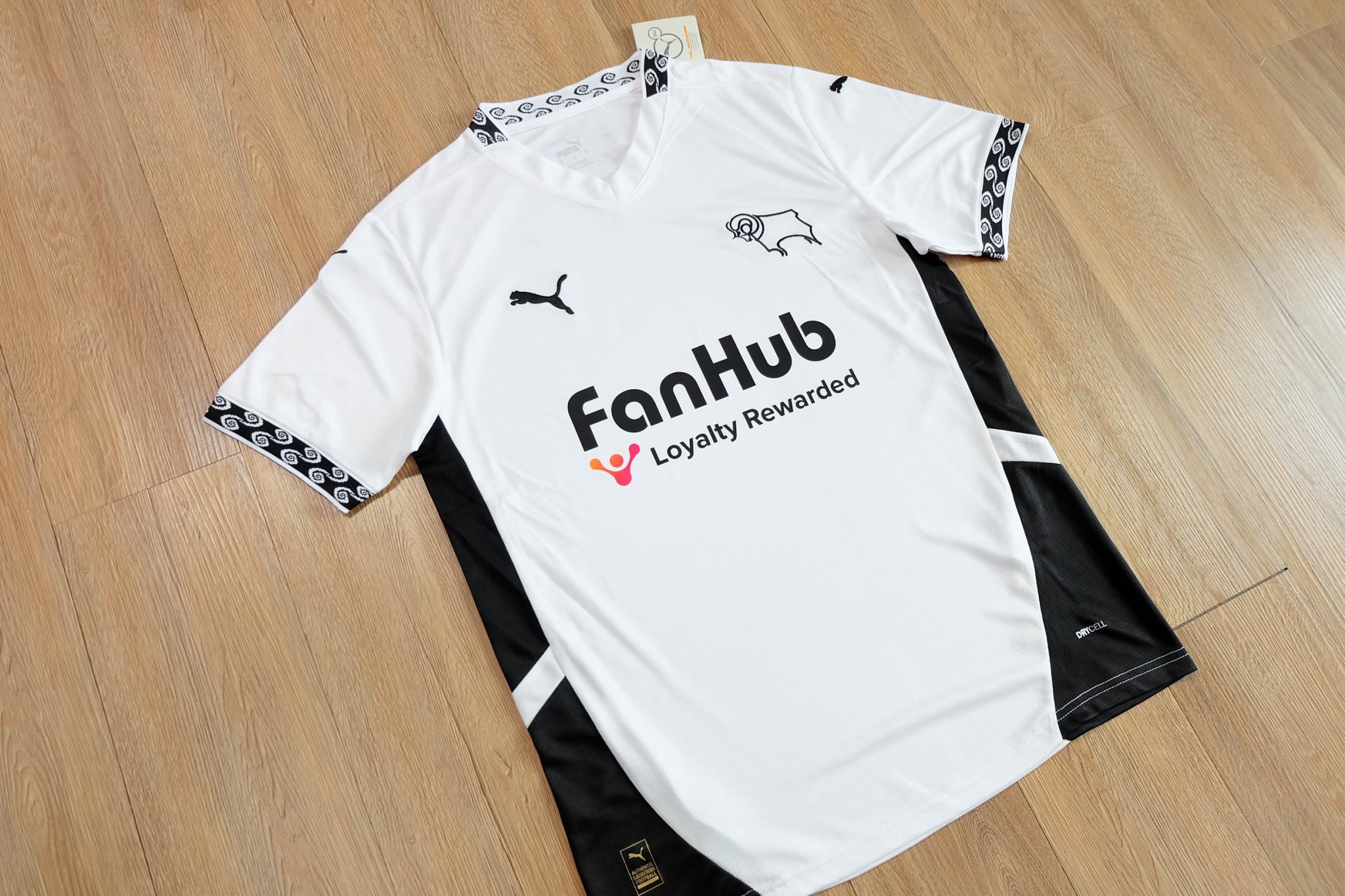 Derby County Home 2024/25 Jersey เสื้อเดอบี้ เหย้า