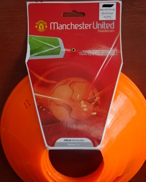 กรวยซ้อม ฟุตบอล สโมสรแมนเชสเตอร์ ยูไนเต็ด - MAN UTD 4 PIECES/PACK ใหม่ / MANCHESTER UNITED Football Club Training Disc - MAN UTD 4 PIECES/PACK NEW