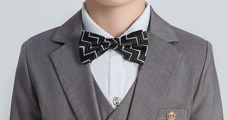 พร้อมเช่า ชุดสูทเด็กชาย สีเทา สากล ** พร้อมเช่าไซส์ 110,120,130, 140**