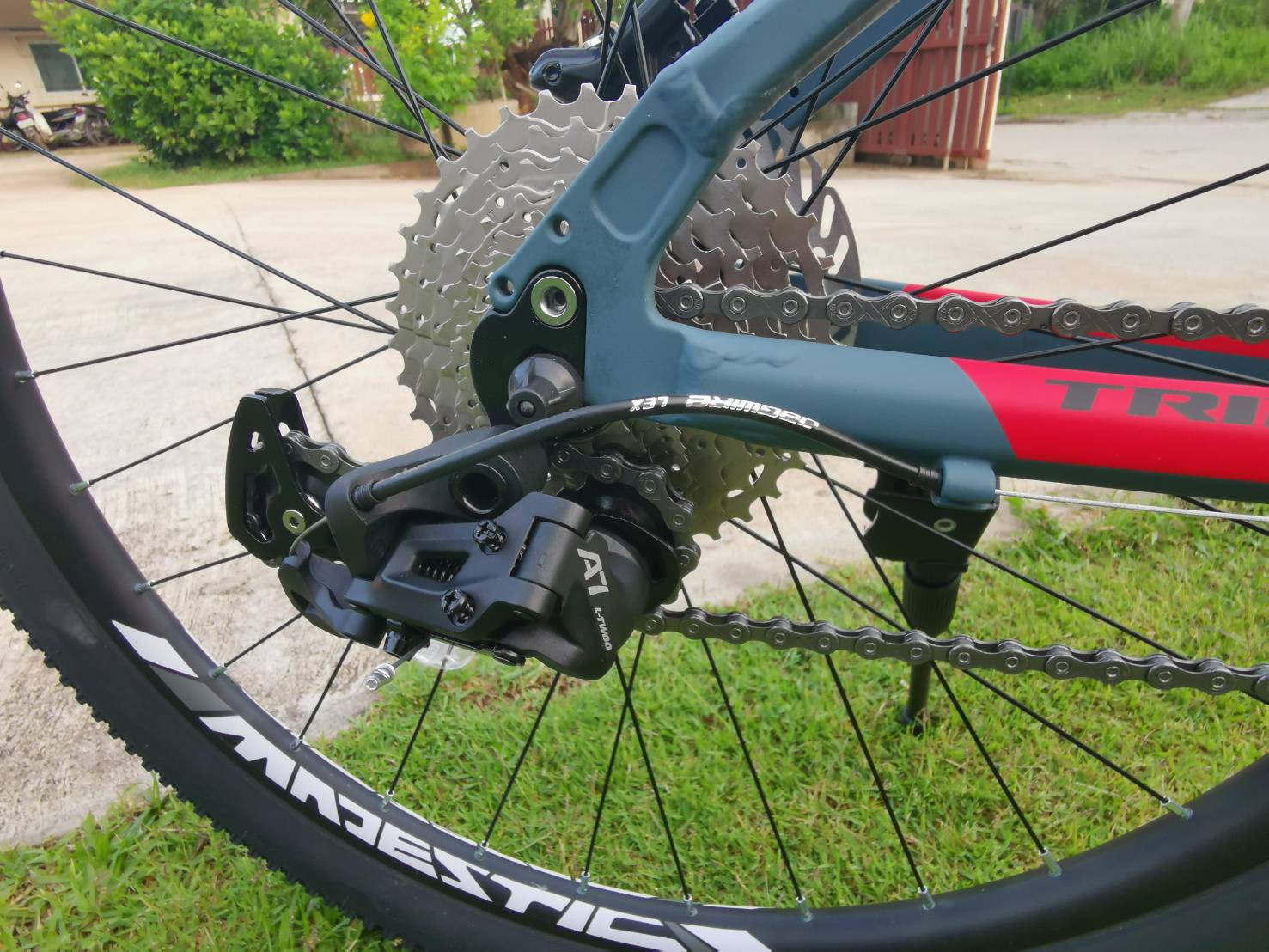 จักรยานเสือภูเขา TrinX M1000 เฟรมอลู 26นิ้ว 30 สปีด LTWOO ดิสน้ำมัน, TRINX MY2020