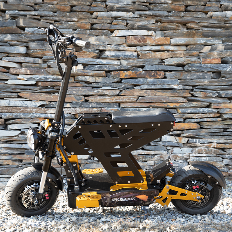 สกู๊ตเตอร์ไฟฟ้า MAXMOV R7 Booster 3000W High Power SCOOTER 2023