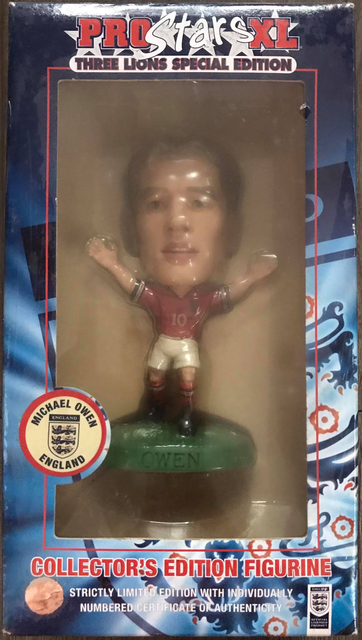 ตุ๊กตาโมเดลนักฟุตบอล ม.โอเว่น ทีมชาติอังกฤษ โครินเธียน โปรสตาร์ - ProStars XL Three Lions Special Edition Series ใหม่ / M.OWEN ENGLAND National Football Team Corinthian ProStars Football Figure - ProStars XL Three Lions Special Edition Series NEW