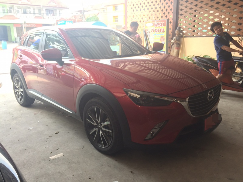 พรมดักฝุ่นไวนิล Mazda CX-3 สีแดงขอบดำ