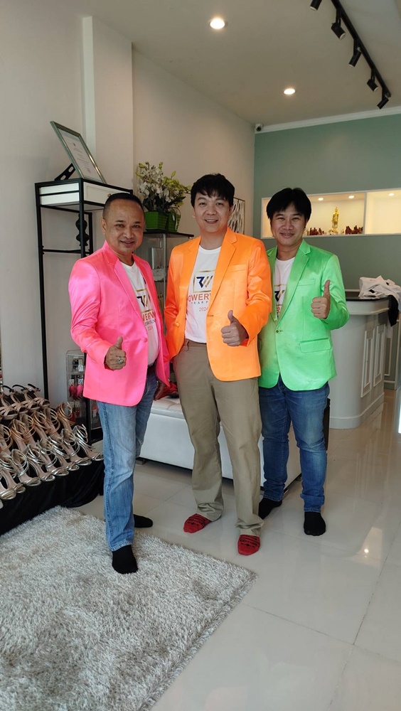 พร้อมเช่า ชุดสูทชาย แฟชั่น Set คละสี สูทตัด (ไม่มีเสื้อกั๊ก)