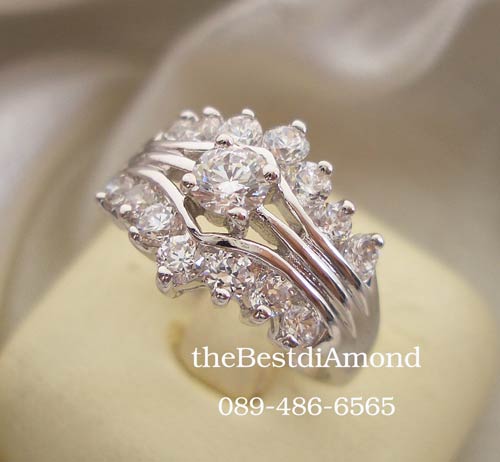 BR522RD+++แหวนปีกนก 2 แถวประกบ เพชรเม็ดกลม แบบเริ่ด ทันสมัย สวยสุดๆ เพชรเล่นไฟ ประกายแวววับ รับรองสวยเด่น ถูกใจ ใส่แล้วดูดีมีระดับมากๆๆ