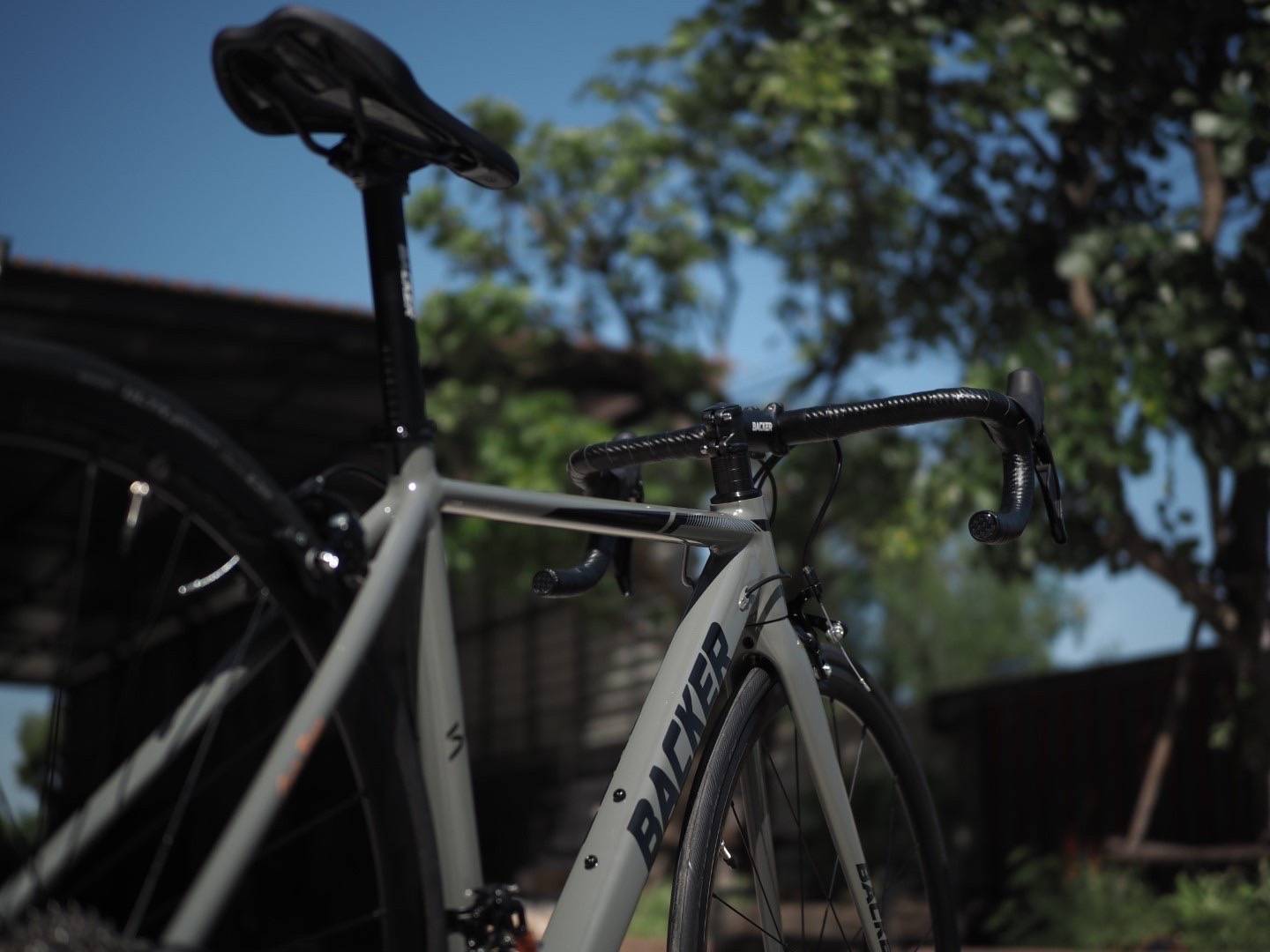 จักรยานเสือหมอบ Backer Over Pass เฟรมอลู เกียร์ Shimano 105 (Mix) New 2022‼️