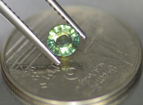 พลอยมรกตบางกะจะ 0.39 กะรัตพลอยไทย