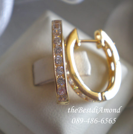 หมดค่ะ BE427ต่างหูห่วงขนาดกลาง แบบวงรี สาวๆที่ไม่ชอบต่างหูห่วงขนาดใหญ่ แบบกลางมาแล้ว ใส่แล้วดูดี มีสไตน์มากค่ะ ใส่กับชุดได้สวยทุกชุด ต้องมีเก็บไว้นะคะ