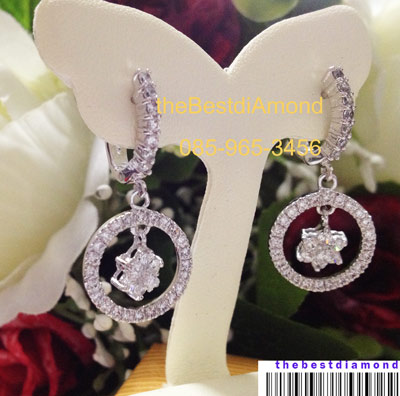 BE824RD+++ต่างหูระย้า ดอกไม้ กรอบกลม เพชรCZ +++ สวย เริ่ด ไฮโซ แบบจากร้านเพชรเลยค่ะ งานสวย เรียบร้อย ดีไซน์สวยเก๋ หรูหรา ใส่แล้วหน้าเรียวสวย เว่อร์