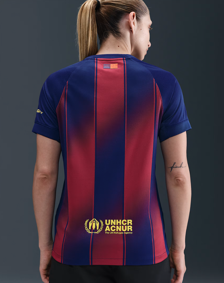 เสื้อผู้หญิงบาร์เซโลน่า 2025 2026 ทีมเหย้ารุ่นแฟนบอลของแท้