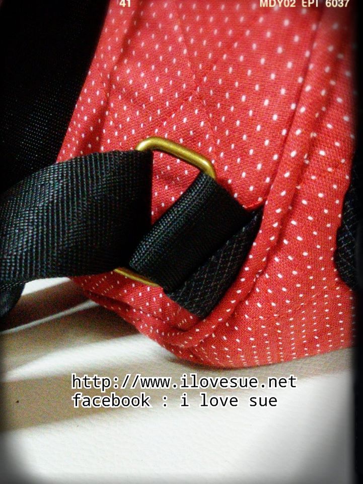 กระเป๋าเป้ Old School Backpack โทนแดง - สั่งทำค่ะ