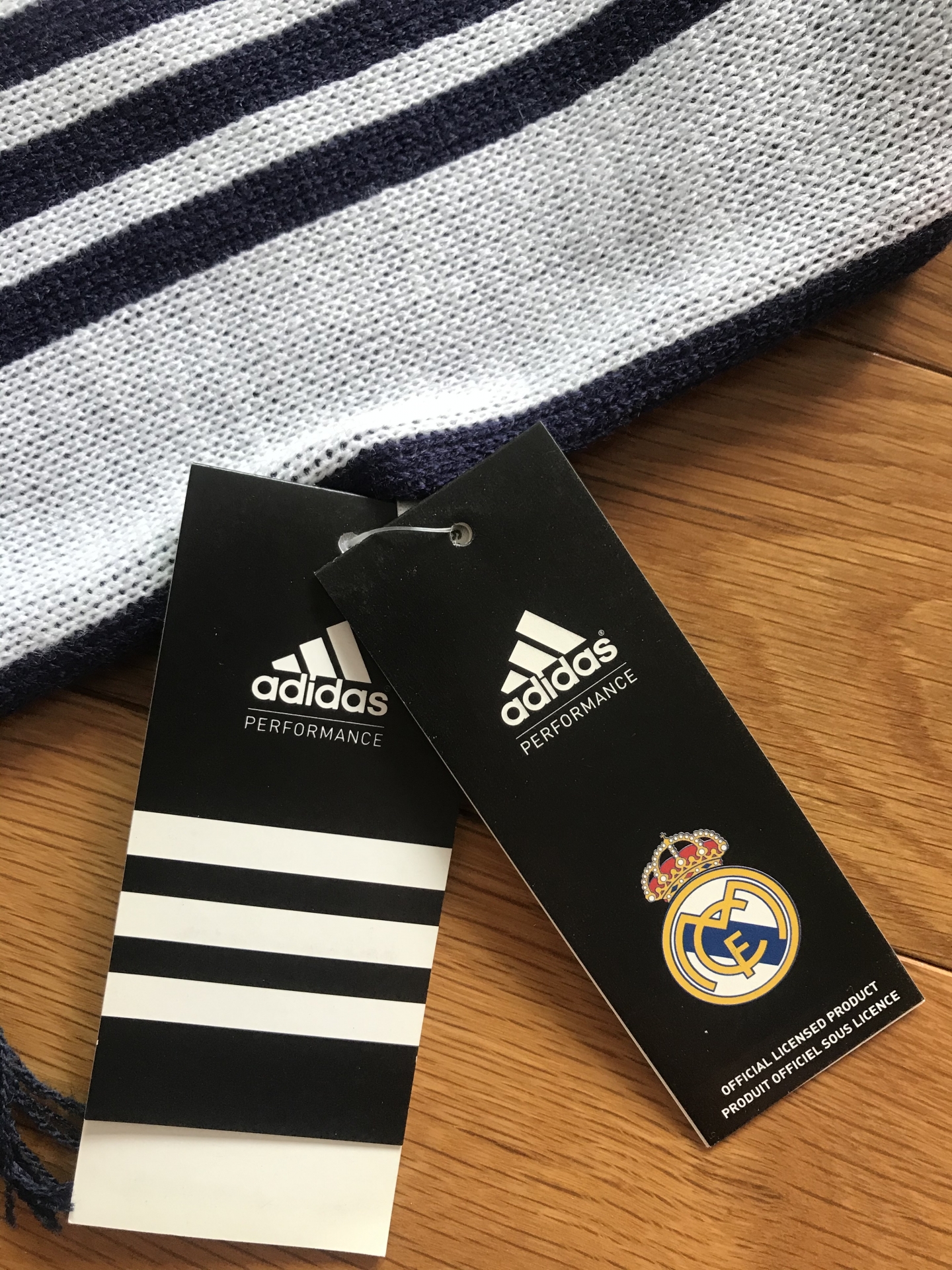 ผ้าพันคอ ฟุตบอล สโมสรเรอัล มาดริด - 1902 - 2012 ใหม่ / REAL MADRID Football Club Scarf - 1902 - 2012 NEW
