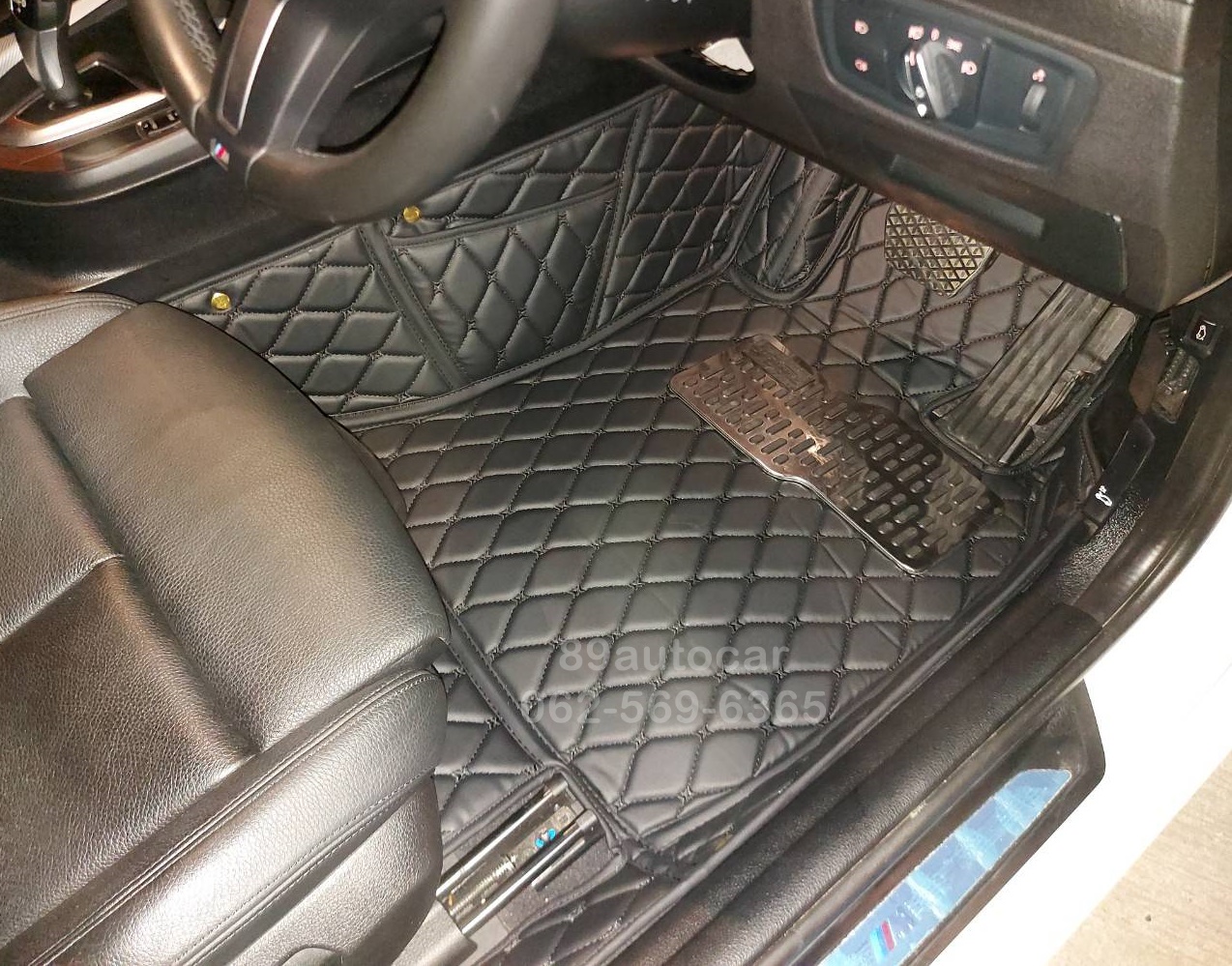 BMW 118I F10 ปูพรมหกดี สีดำล้วน + ท้ายเก็บของ เต็มคัน