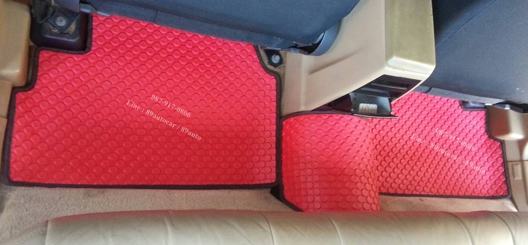 พรมกระดุมรถยนต์ Volvo 740 กระดุมสีแดงขอบดำ