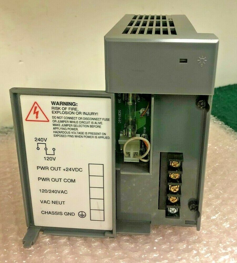 PLC " ALLEN-BRADLEY " รุ่น 1746-P1