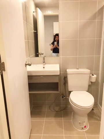 ให้เช่าคอนโด แอทโมซ แจ้งวัฒนะ ตึก A 22.5 ตร.ม.ห้องใหม่ เฟอร์ครบ มีเครื่องซักผ้า ใกล้โลตัสแจ้งวัฒนะ