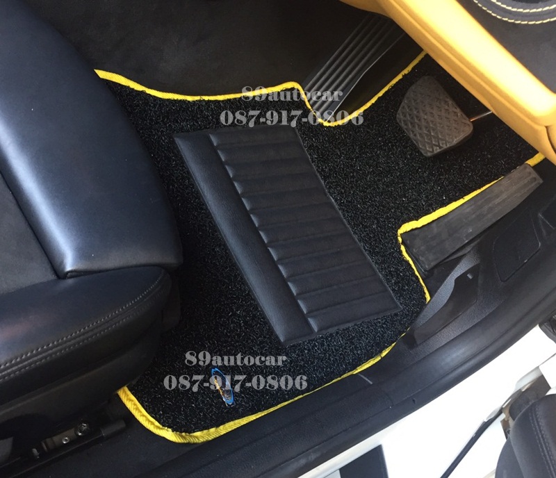 สั่งตัดพรมในรถยนต์เข้ารูป BMW Z4 ไวนิลสีดำขอบเหลือง