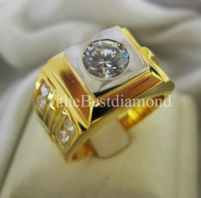 BR817+++แหวนชาย Square in Middle===แหวนดีไซน์ หรู ดูดี ไม่เวอร์ ใส่ติดนิ้วได้เลย สวยมากๆๆ งานชุปสองสีดูดี แหวนยกสูงเล็กน้อย พองาม