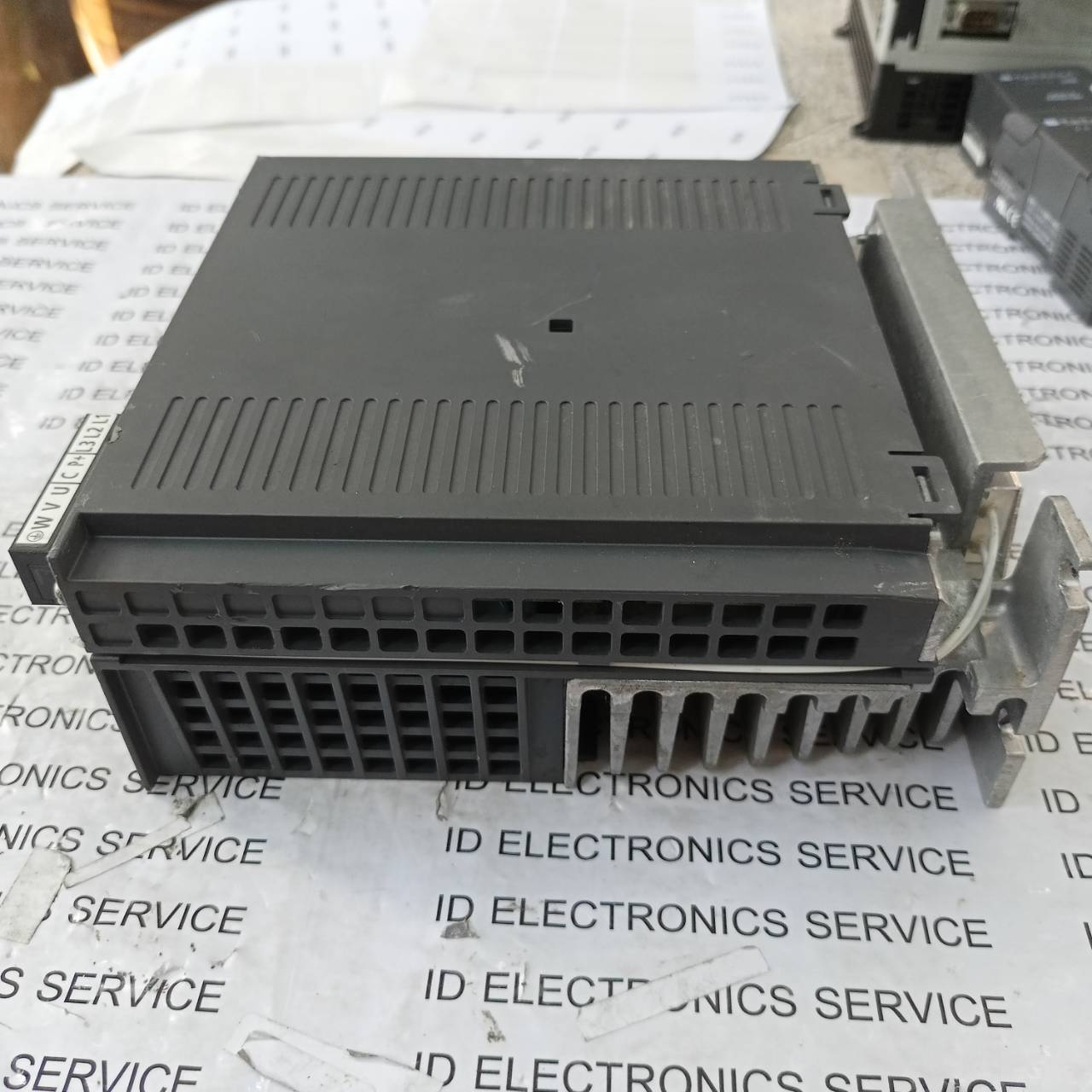 MR-JE-70B SERVO DRIVE " MITSUBISHI "