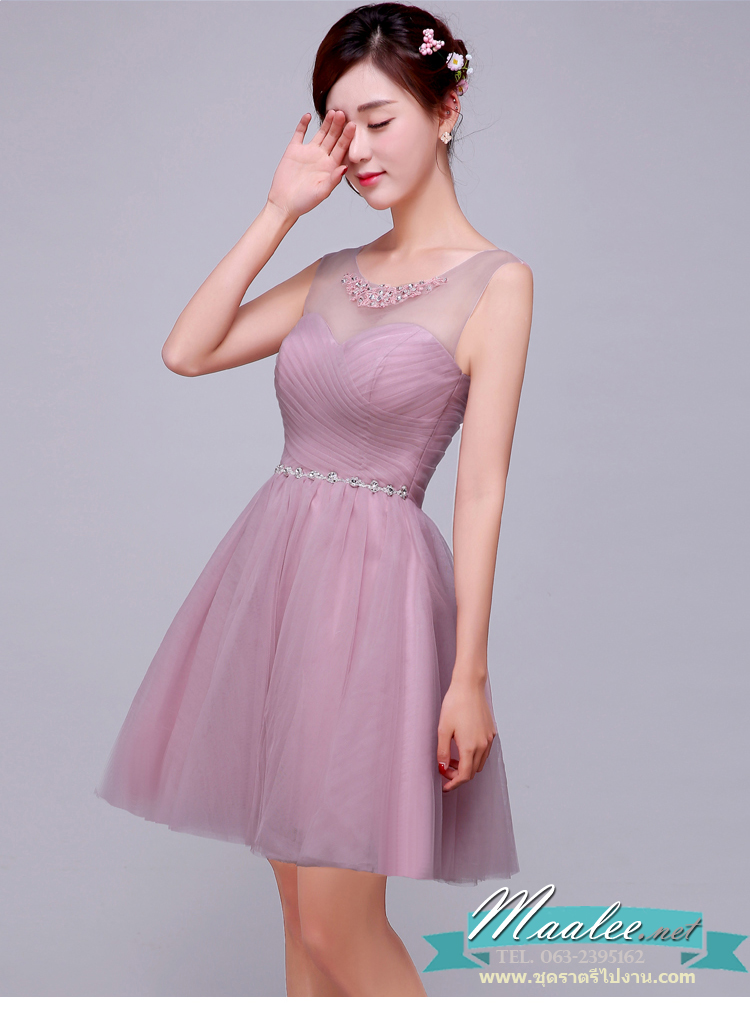 พร้อมเช่า ชุดราตรีสั้น แขนกุด แบบเรียบหรู ผ้าตาข่าย อกจับจีบ & เอวคาดเพชรหรู สีชมพู Nude