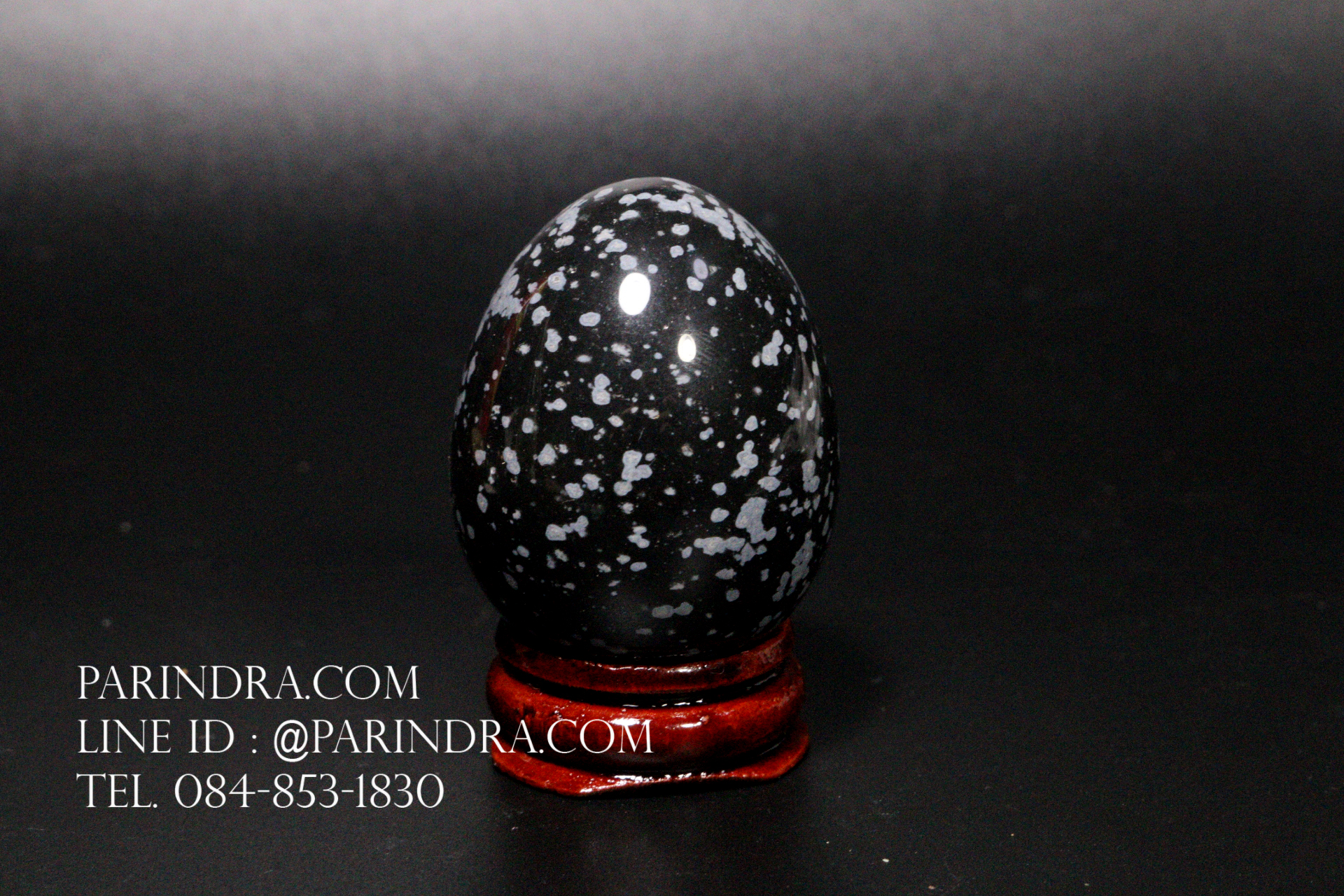 หินแร่ Obsidian แกะสลักทรงรีรูปไข่ ขนาดเล็ก พร้อมฐานตั้ง #EGG001