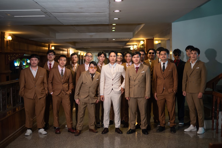 พร้อมเช่า ชุดสูทชาย สีน้ำตาล คลาสสิก รุ่นกระดุมเดียว (พร้อมเสื้อกั๊ก)