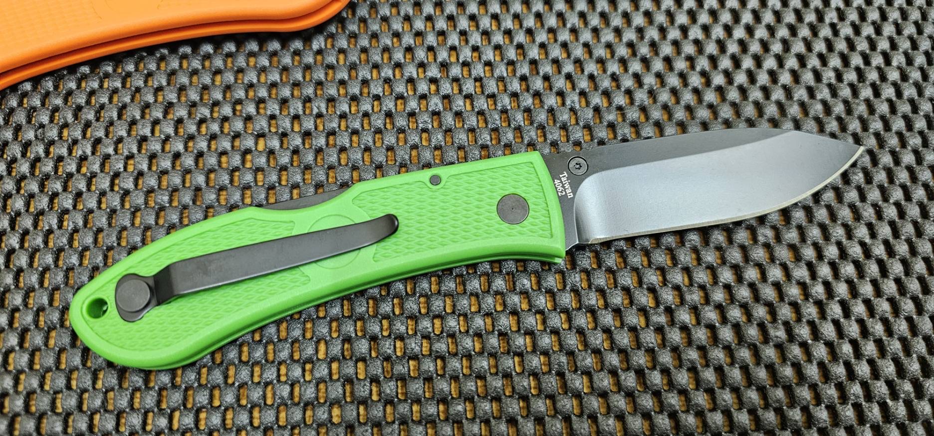 Ka-Bar Dozier Folding Hunter Lockback Knife Kelly Green (3" Black) 4062KG