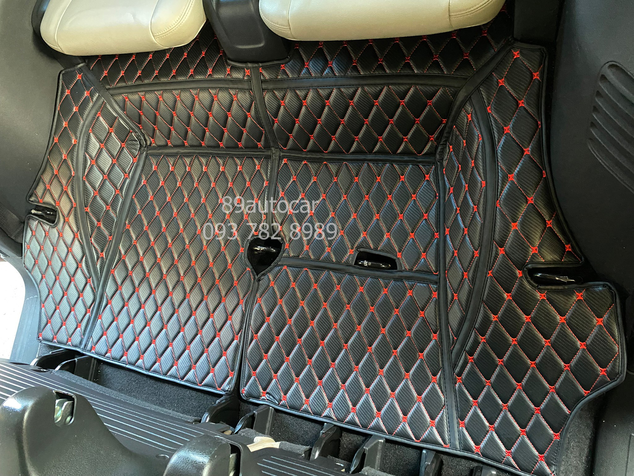 พรมรถยนต์ Isuzu Mu-X 2014 ปูพรม6D ลายเคฟล่า สีดำด้ายแดง