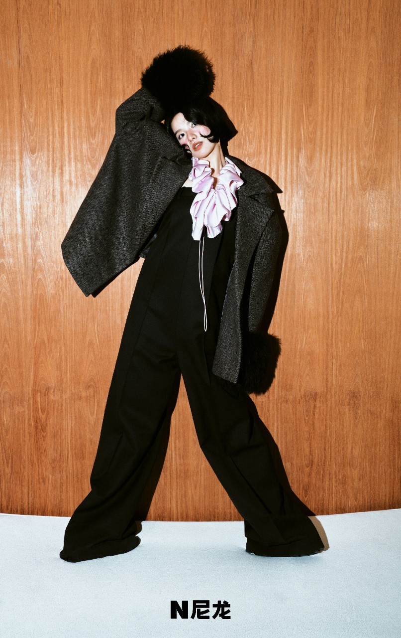 นิตยสาร NYLON จางจิ้งอี๋ เดือน 2/2023