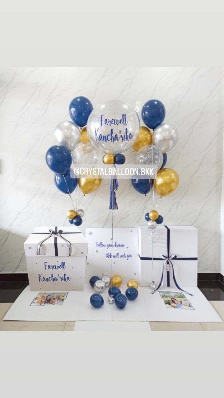 Farewell Surprise Box กล่องเซอร์ไพรส์วันอำลา Bubble ขนาด 24" กลิตเตอร์สีเงิน พร้อม ช่อลูกโป่ง ช่อ 7 ลูก 2 ช่อ,ลูกโป่งใส ใส่กลิตเตอร์ พร้อมตกแต่ง สามารถใส่รูปได้ 4 ใบ สามารถเปลี่ยนสีลูกโป่ง/เปลี่ยนข้อความได้