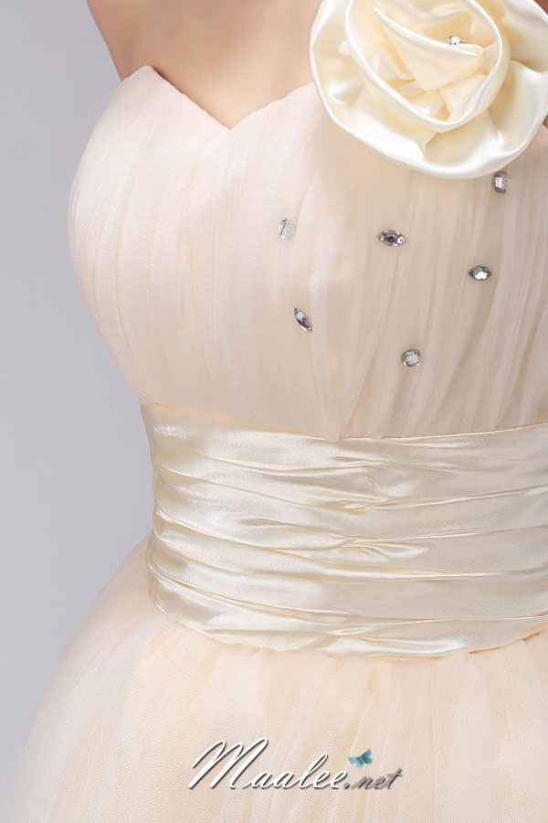 พร้อมเช่า ชุดราตรีสั้น เกาะอก ไหล่เดียว สีครีม Champagne