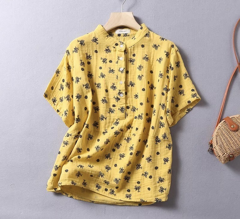 เสื้อผ้าสาลูลายดอกไม้ แต่งกระดุมข้าง