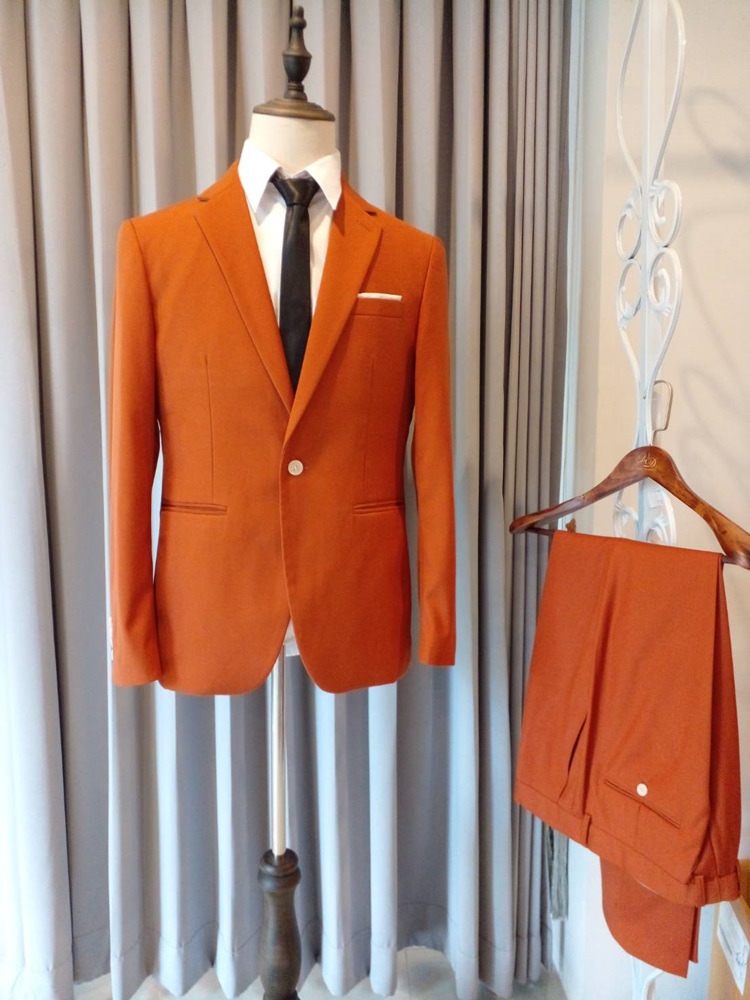 พร้อมเช่า ชุดสูทชาย สีส้มอิฐ Thai Tea (ไม่มีเสื้อกั๊ก)