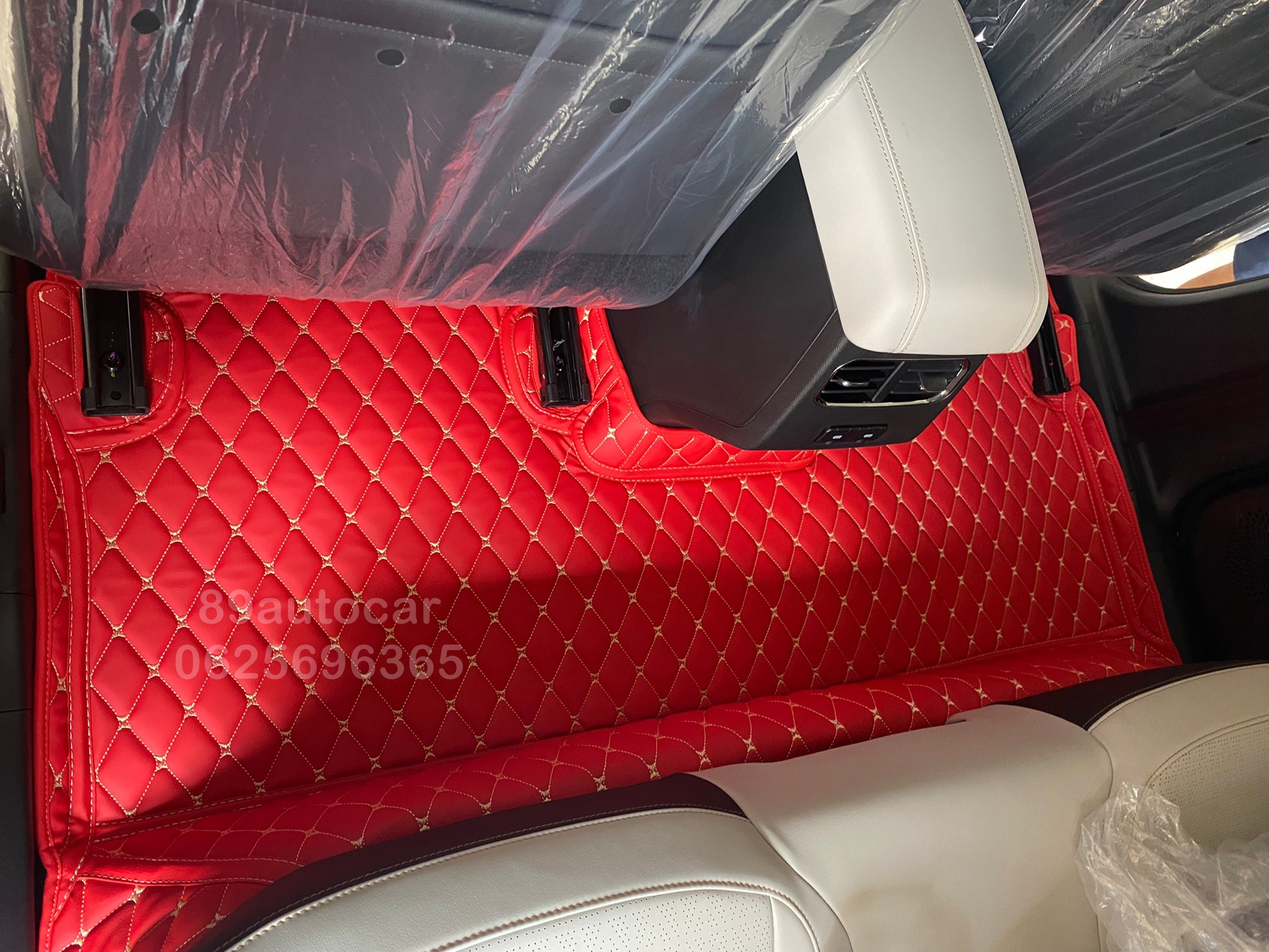 พรมรถยนต์ Haval Jolion ปูพรมหดี สีแดงสด เต็มคัน