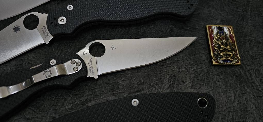 Spyderco Military 2 Compression Lock Knife Black Carbon Fiber Satin S90V Sprint Run