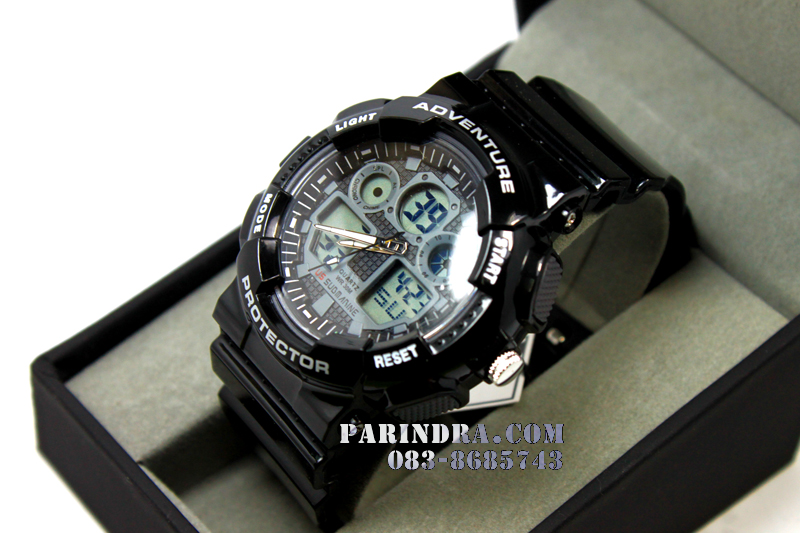 นาฬิกา US submarine Adventure Protector รุ่น TP3129M สีดำตัดเทาผิวมัน พื้นหลังเทา