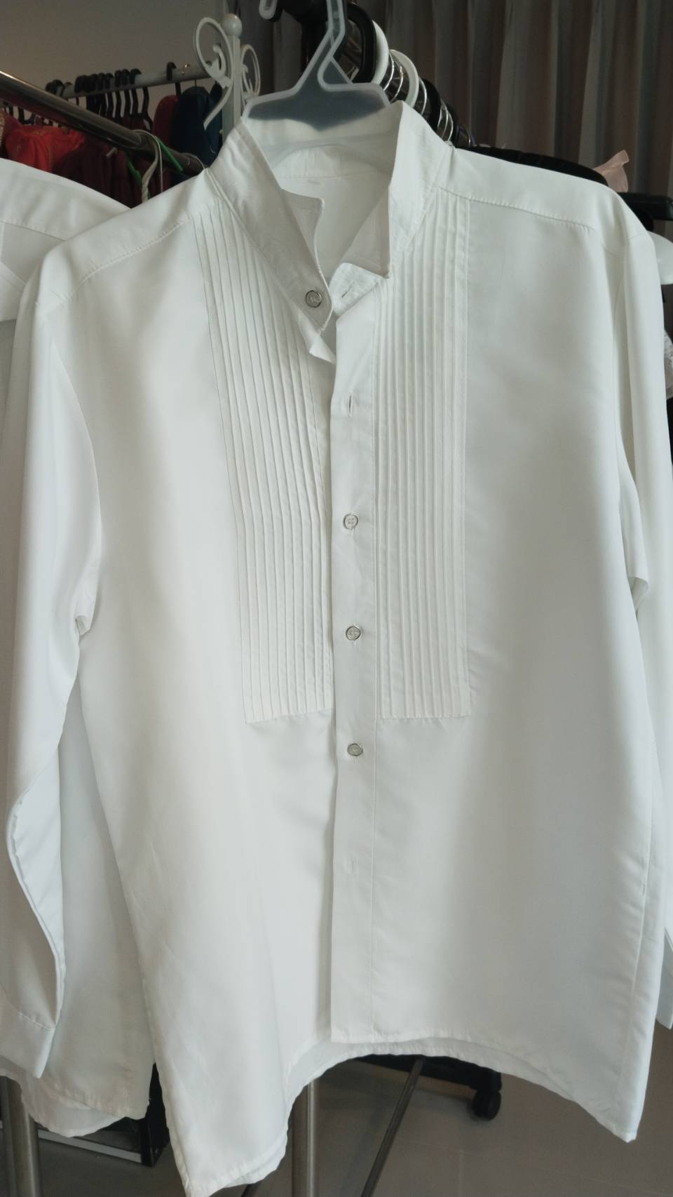 พร้อมเช่า เสื้อเชิ้ต แขนยาว Tuxedo shirt สีขาว **เฉพาะเสื้อ**