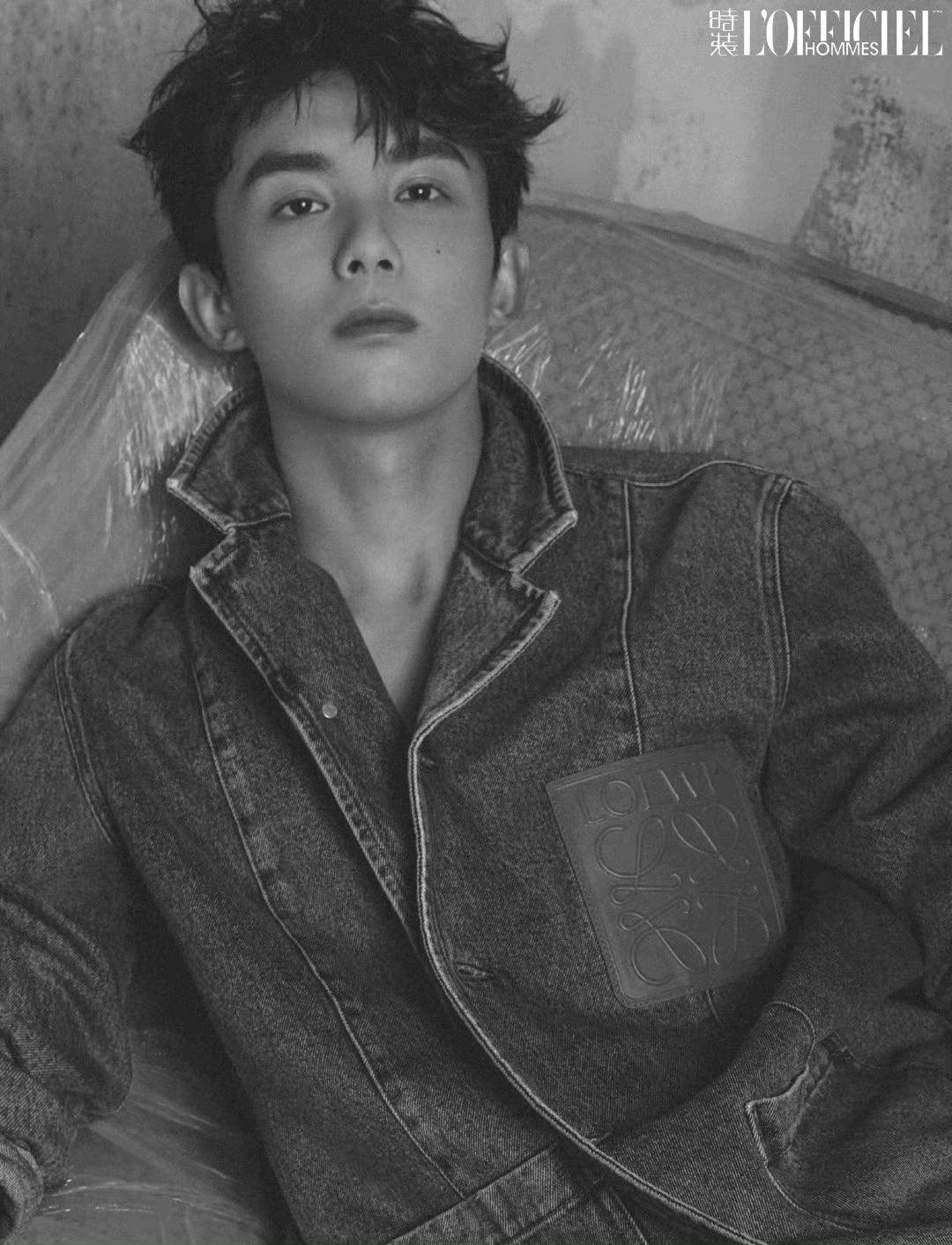 นิตยสาร L'Officiel อู๋เหล่ย เดือน 11/2022