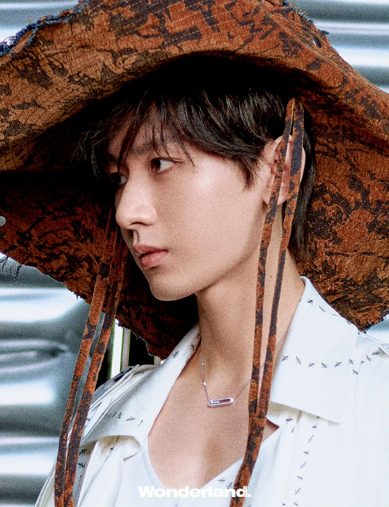 นิตยสาร Wonderland เฉิงอี้ เดือน 2/2024
