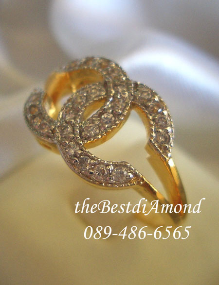 RL007-B+++แหวนchanelแสนสวย(ขนาดใหญ่)+++ สุดฮิตกับเครื่องหมายchanel งานสวยมาก ดูดีมากๆเลยค่ะใส่แล้วไฮโซมั่กมากๆ ไม่ล้าสมัยเลยค่ะ ไม่ควรพลาดนะคะ