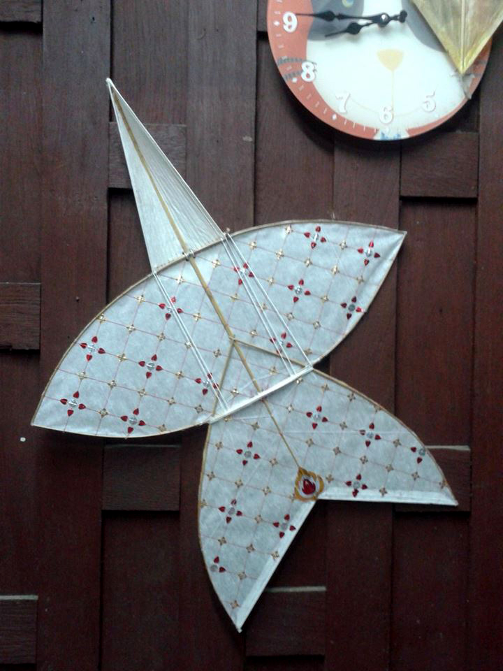 ว่าวจุฬาไทย ขนาดกลาง 001