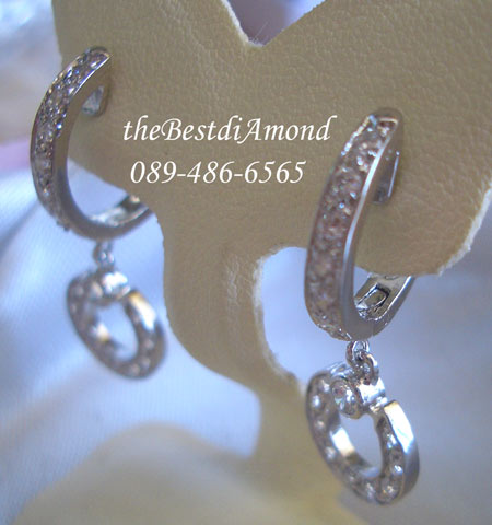 BE803RD+ต่างหูตุ้งติ้งเพชรแพรวพราว+สวยทันสมัยมาก โมเดิ้นส์สุดๆ ไม่ควรพลาด ใส่แล้วสวย ห่วงด้านบนและตุ้งติ้งด้านล่างแบบรับกันมาก เหมือนงานร้านเพชรสุดๆๆ
