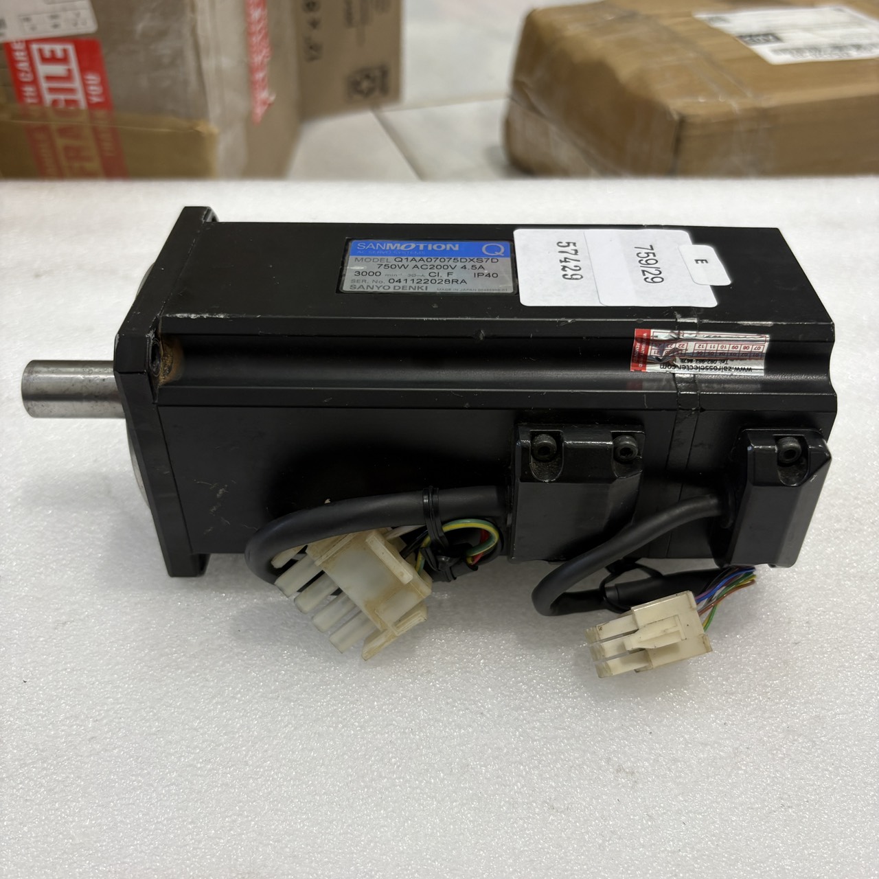 Q1AA07075DXS7D SERVO MOTOR " SANYO DENKI "