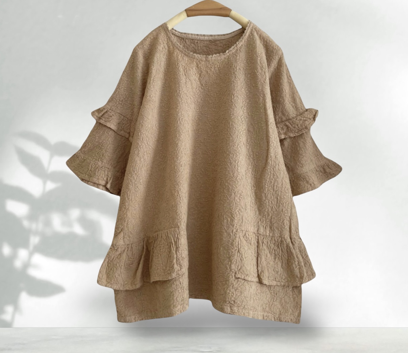 เสื้อผ้าลูกไม้แต่งระบาย