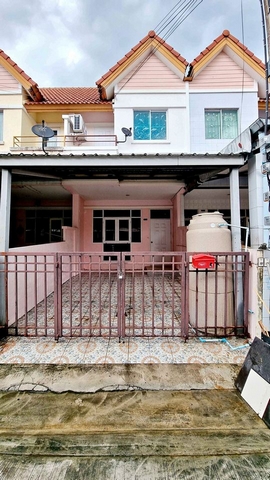 ขาย ทาวน์เฮาส์หมู่บ้านเพทายเพลส ลำลูกกาคลอง3 แบบ 2 ห้องนอน 2 ห้องน้ำ ขายพร้อมคนเช่า ใกล้ รพ.สินแพทย์ ใกล้รถไฟฟ้าคูคต