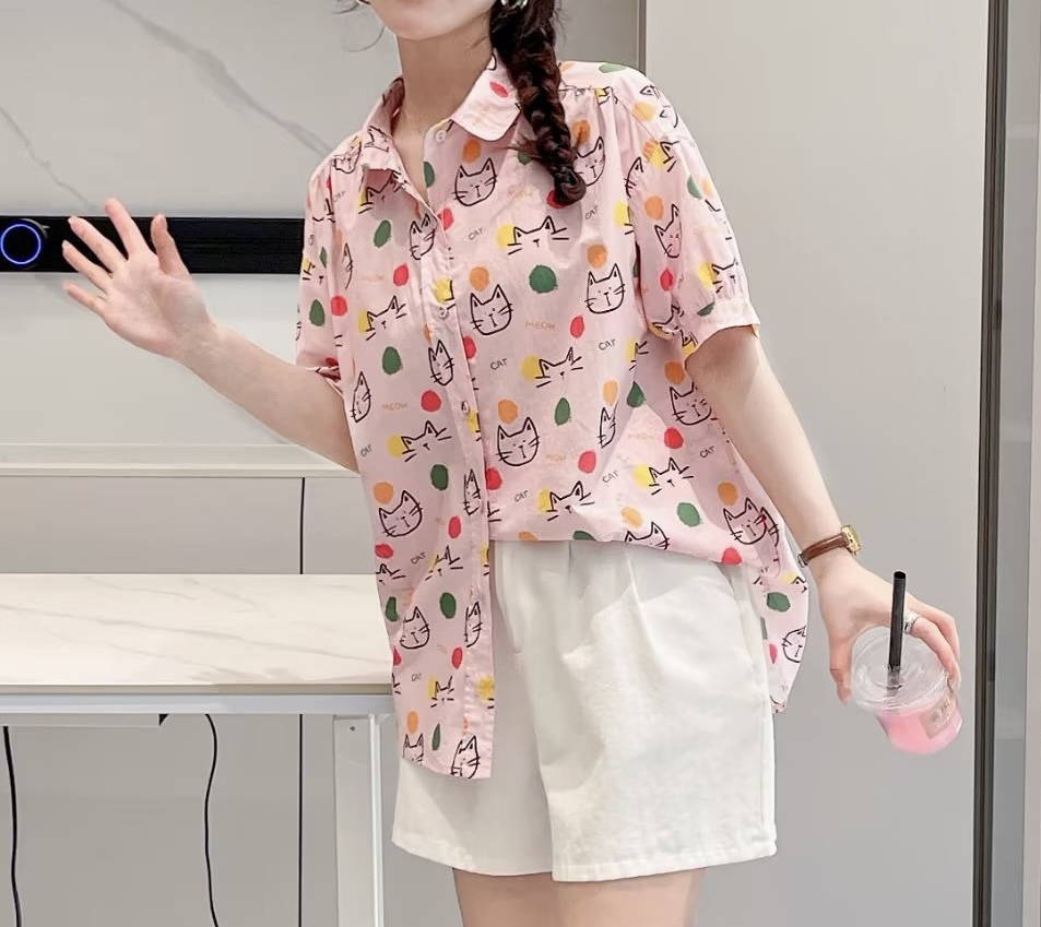 เสื้อผ้าฝ้ายพิมพ์ลายแมวแต่งกระเป๋าฃ้าง