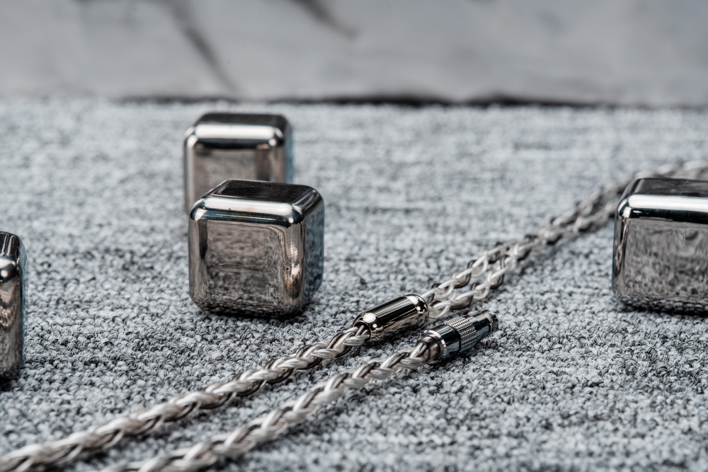 ขาย DUNU ZEN สุดยอดหูฟังระดับเรือธงรุ่นล่าสุด ประกันศูนย์ไทย